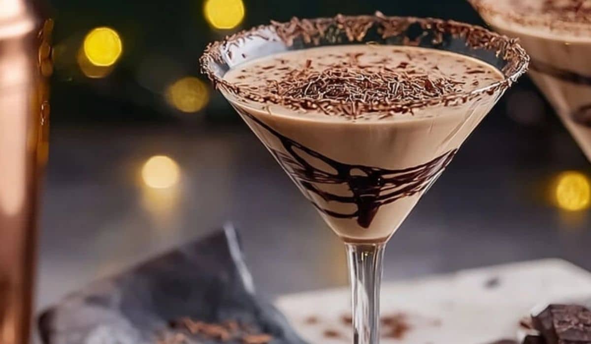 Baileys Chocolate Martini in a martini glass with chocolate drizzle